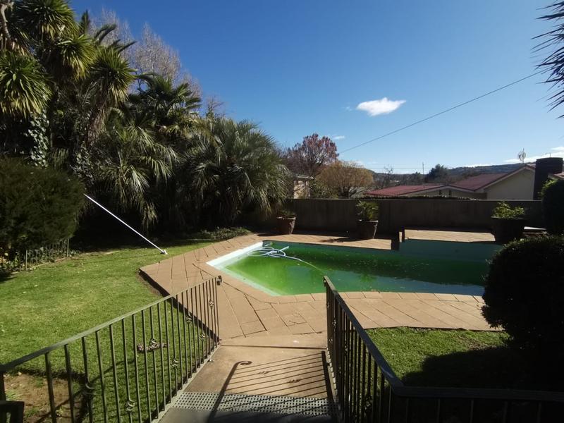 4 Bedroom Property for Sale in Ladybrand Free State